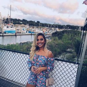 Meet your Posher, Leticia